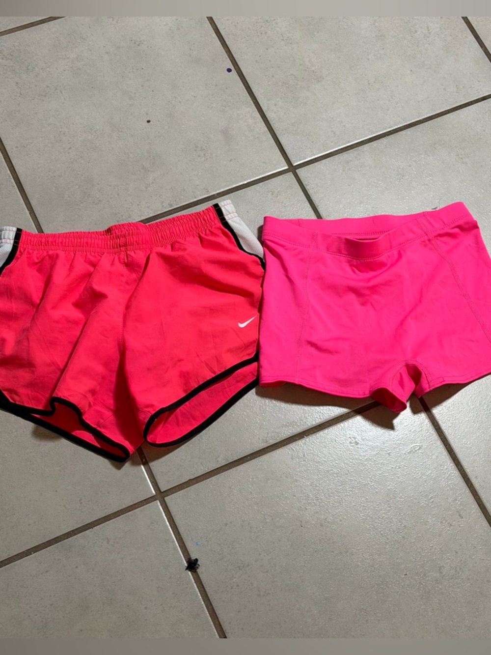 Nike Kids Girl Hot Pink Athletic Casual Shorts Swim/Active Shorts size M